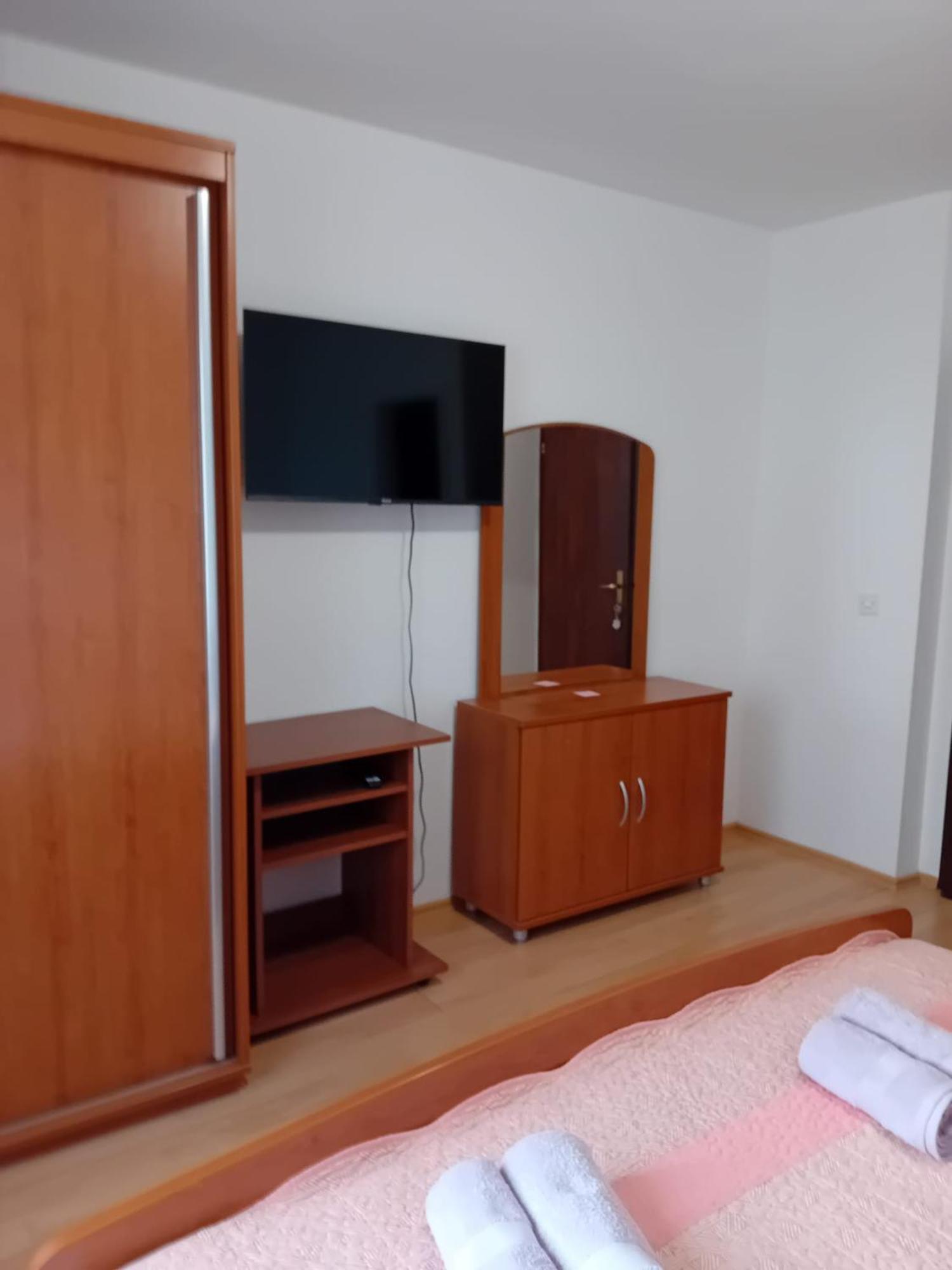 Maria'S Haus Apartment Novigrad  Ngoại thất bức ảnh